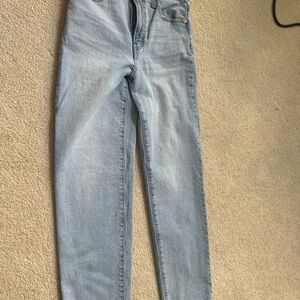 Madewell Women's Straight Leg Jeans in Light Blue